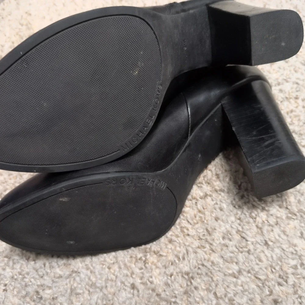 Michael Kors Frenchie Bootie Black Women's Size 9 Gold Side Zip